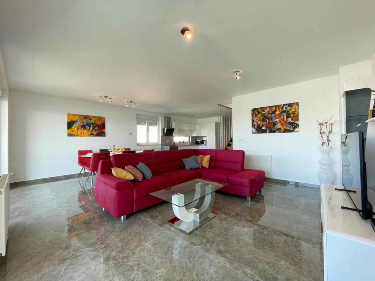 Seascape Deluxe Residence Pjescana Uvala Luaran gambar