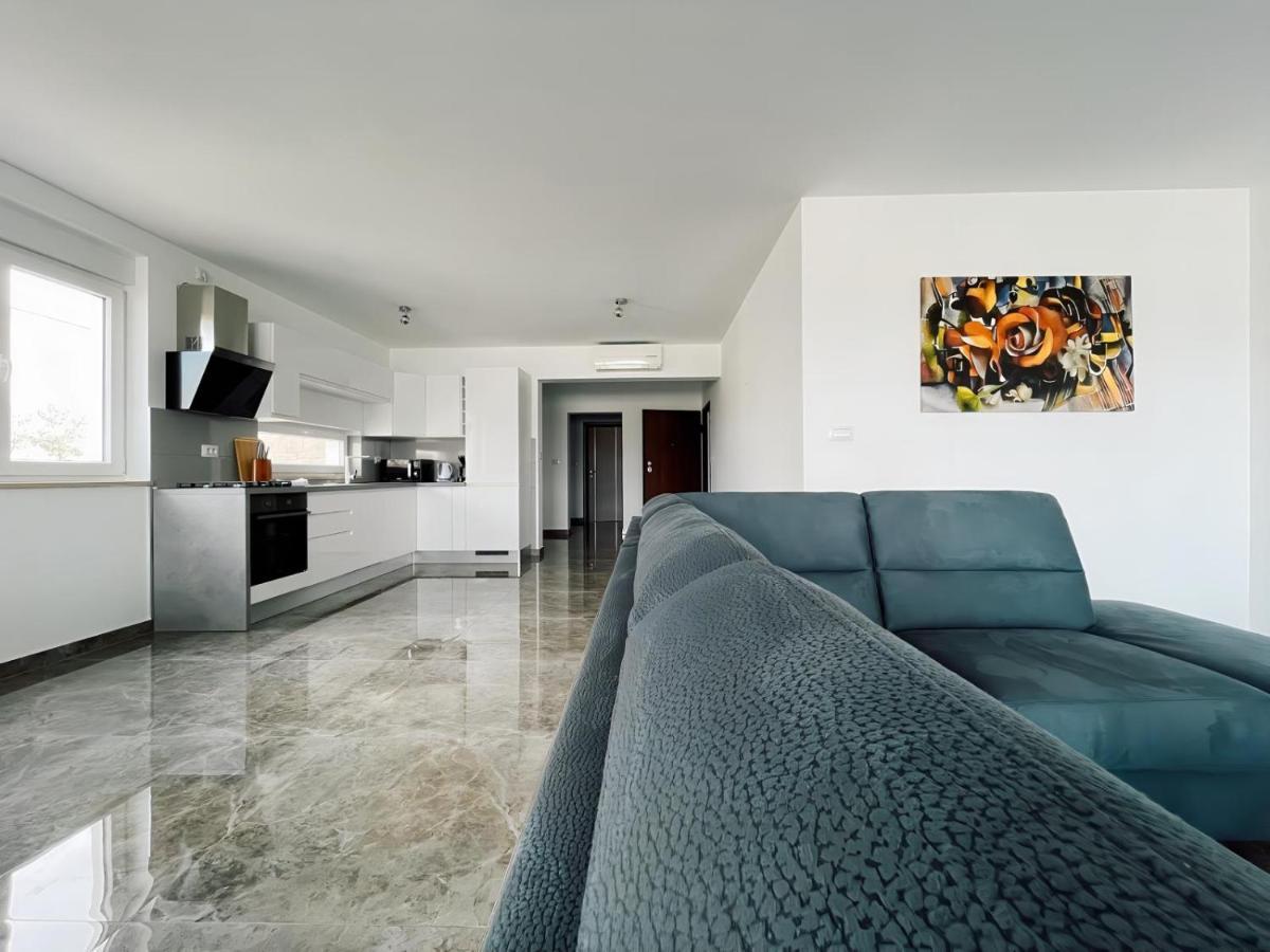 Seascape Deluxe Residence Pjescana Uvala Luaran gambar