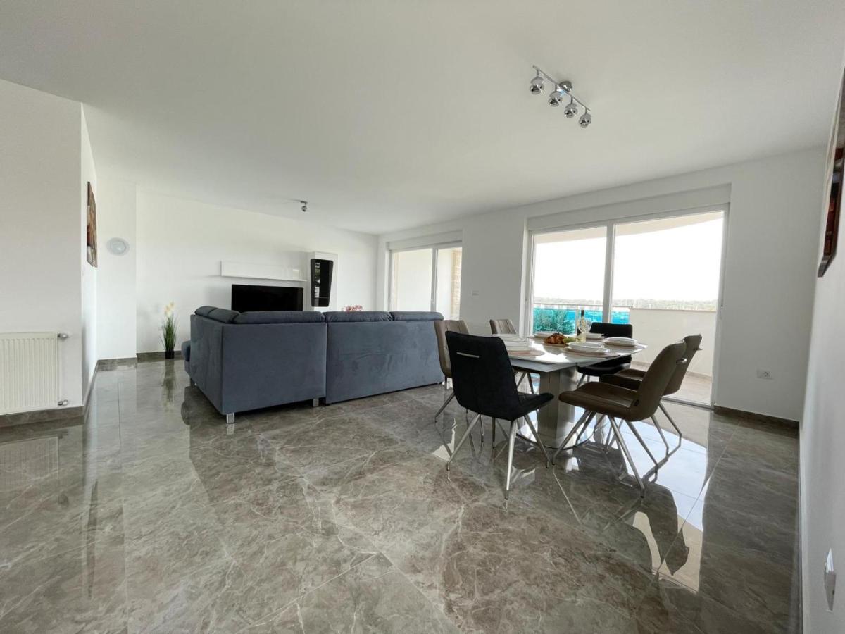 Seascape Deluxe Residence Pjescana Uvala Luaran gambar