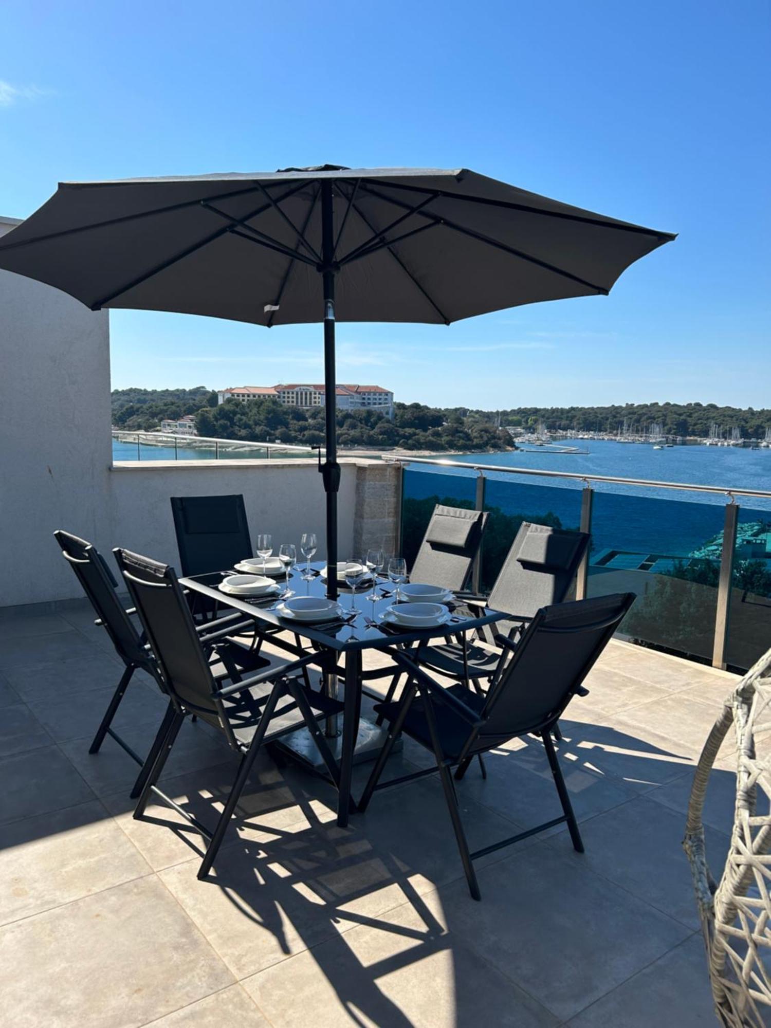Seascape Deluxe Residence Pjescana Uvala Luaran gambar