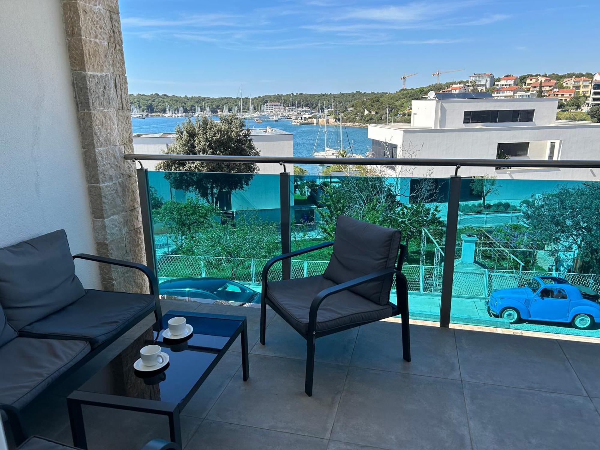 Seascape Deluxe Residence Pjescana Uvala Luaran gambar